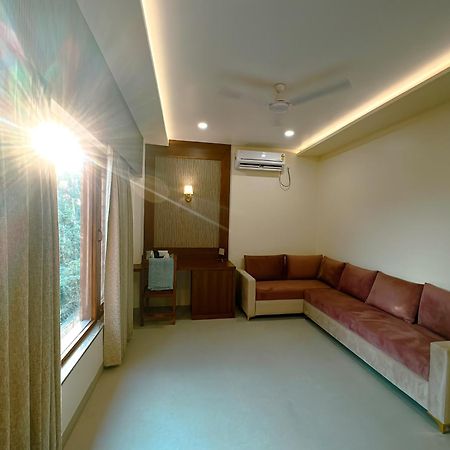 Hotel Ananda Kashi Varanasi Dış mekan fotoğraf